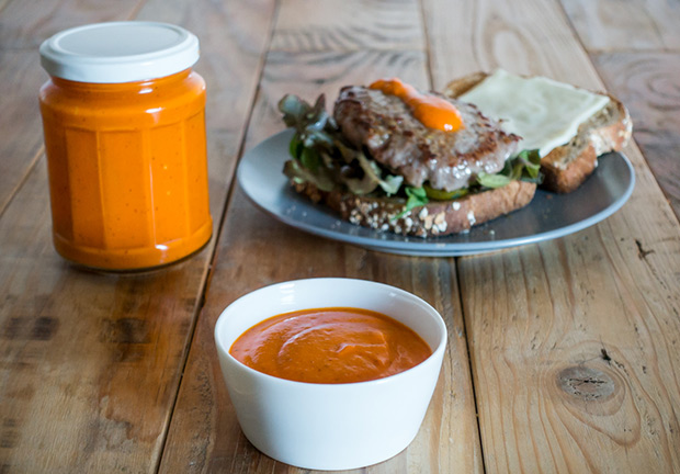 Receta exprés: ketchup casero de pimientos del piquillo