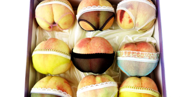 Los melocotones con tanga, el pudding eterno y otras noticias reales que parecen inocentadas