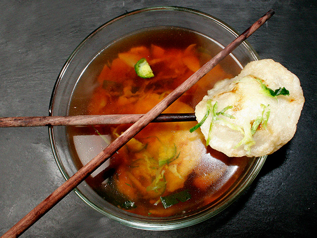 Receta sana: sopa de miso con raviolis rellenos