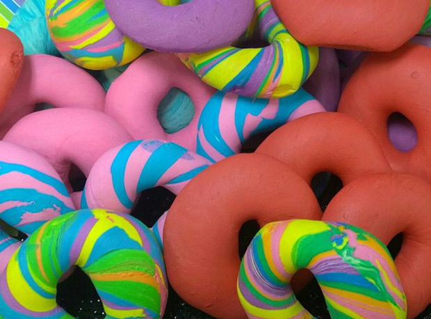 La locura de los bagels de colores