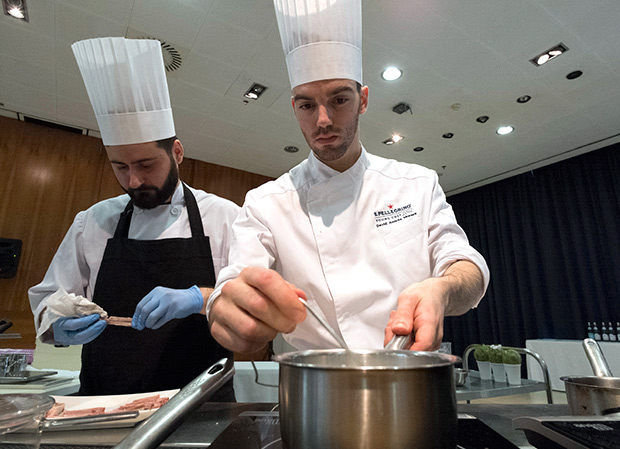 Así cocina el mejor chef joven del año