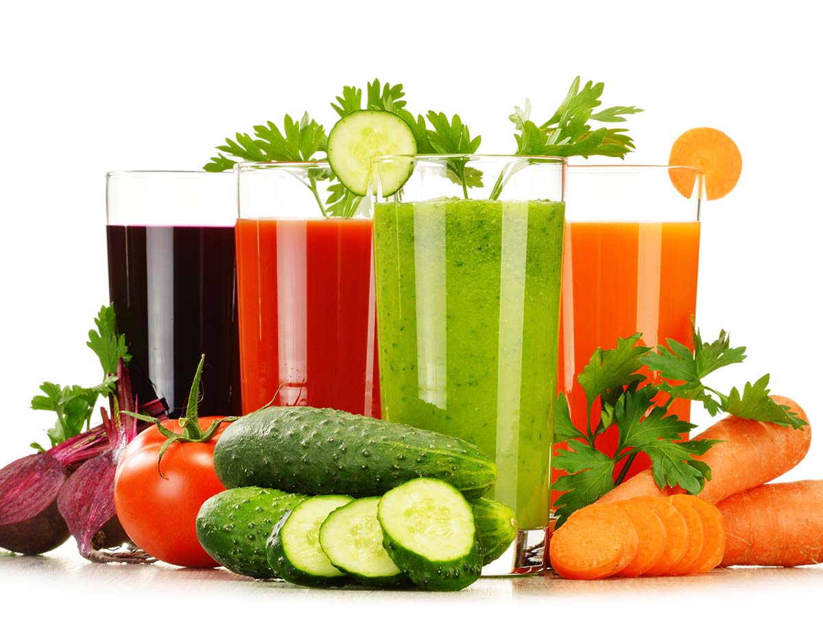 ¿Por qué es mejor la fruta y verdura entera que los zumos?