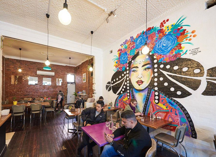 En esta cafetería los hombre pagan un 18% más que las mujeres