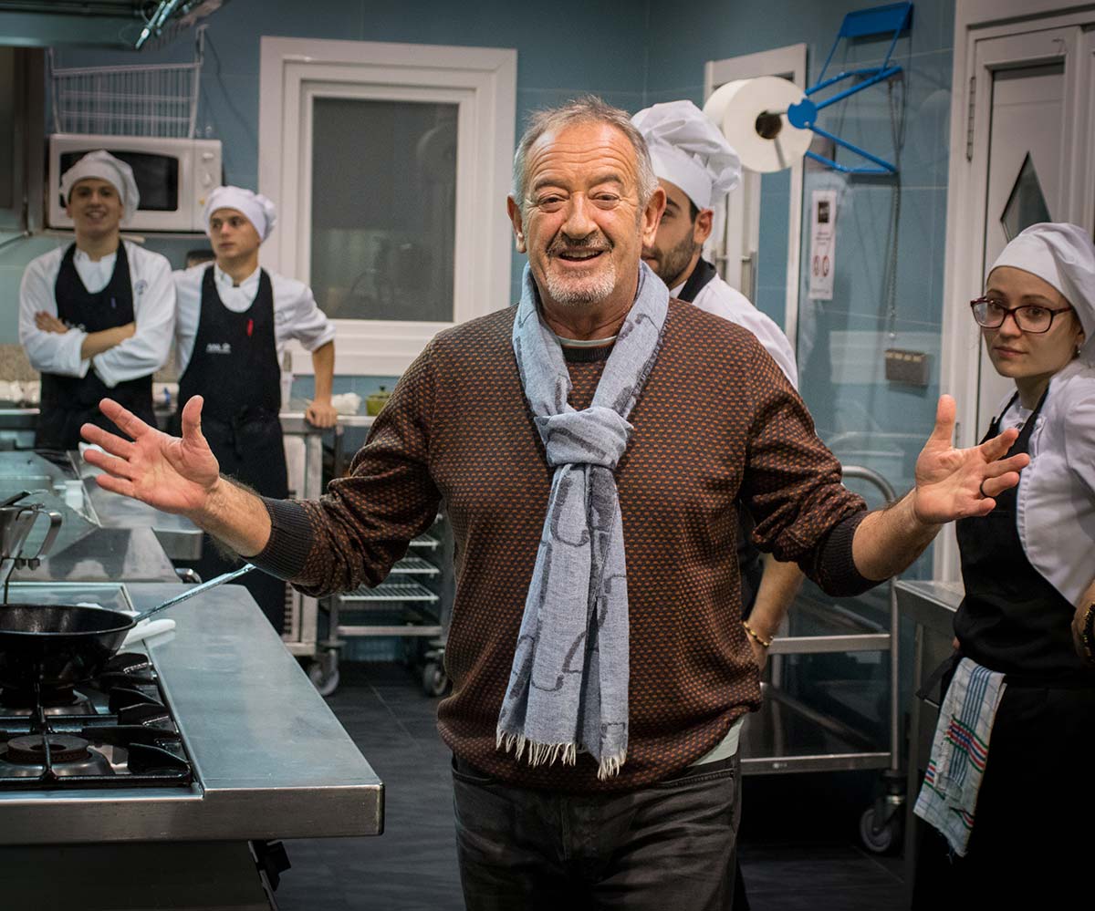 Karlos Arguiñano: «Me encantaría resolver el tema catalán cocinando, pero diga lo que diga me van a crucificar»