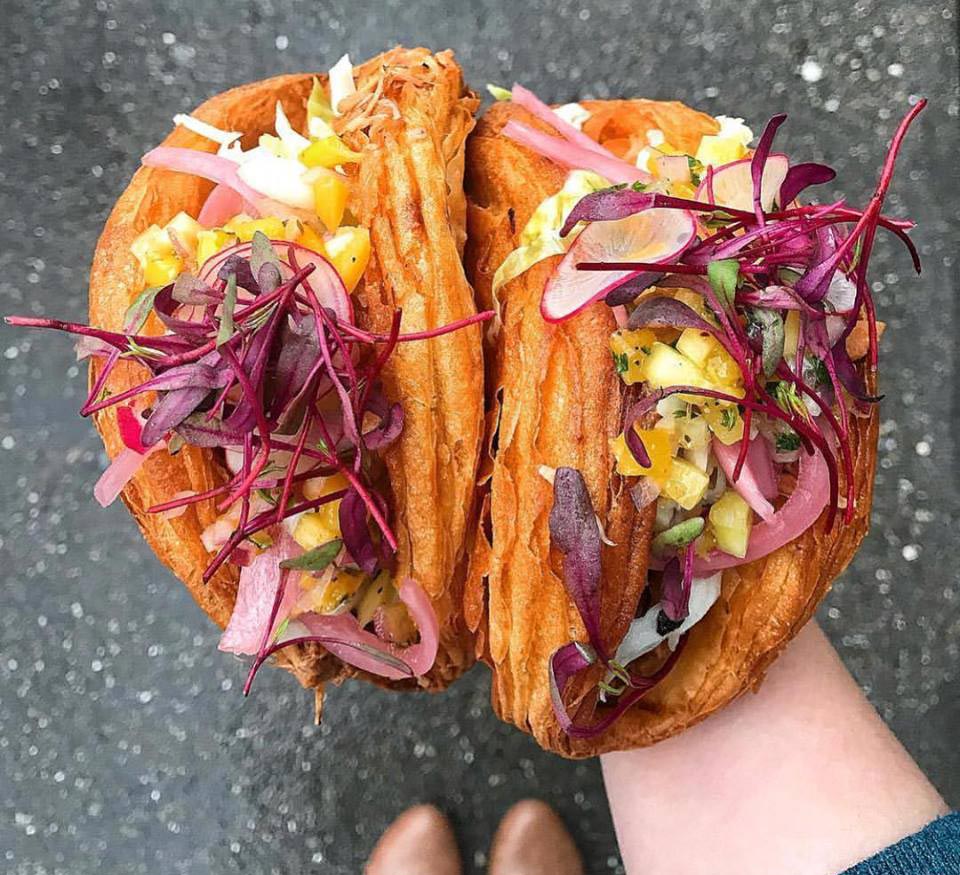 ‘Tacro’, la fusión entre un croissant y un taco con la que enfadar a la vez a franceses y mexicanos