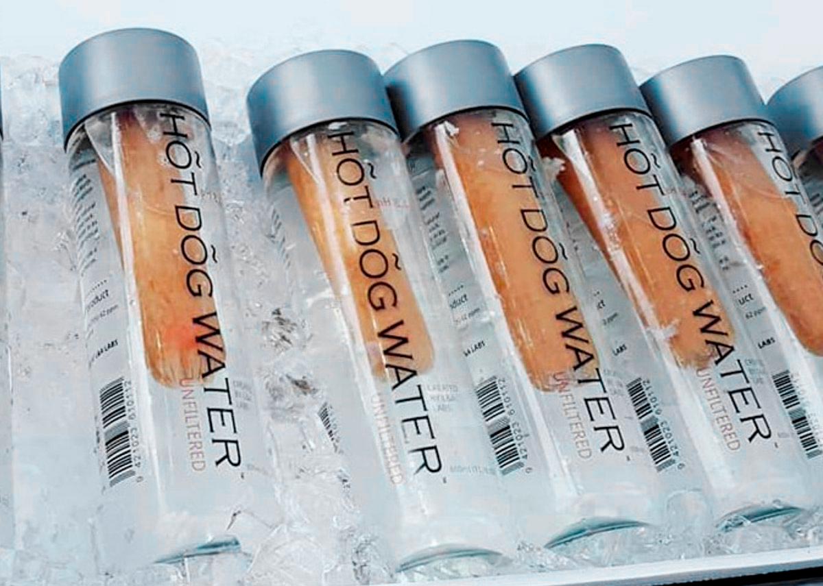 35 euros por una botella de agua con sabor a perrito caliente