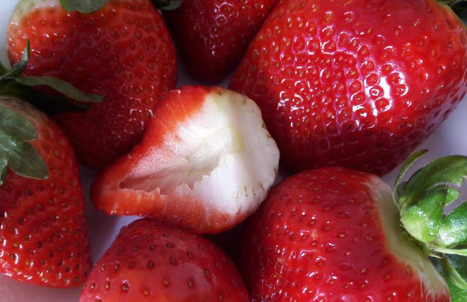 El mito de los pesticidas de las fresas o cómo seguir liando sobre lo ecológico y lo químico