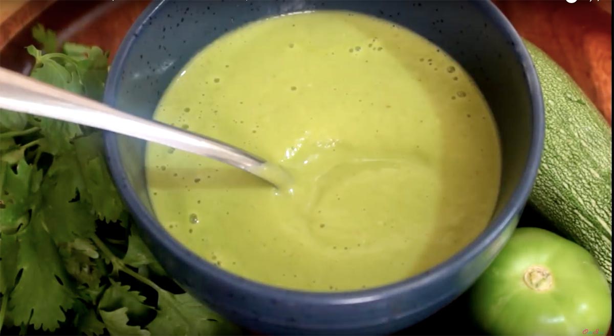 Así se prepara el falso guacamole sin aguacate con el que engañan algunas taquerías