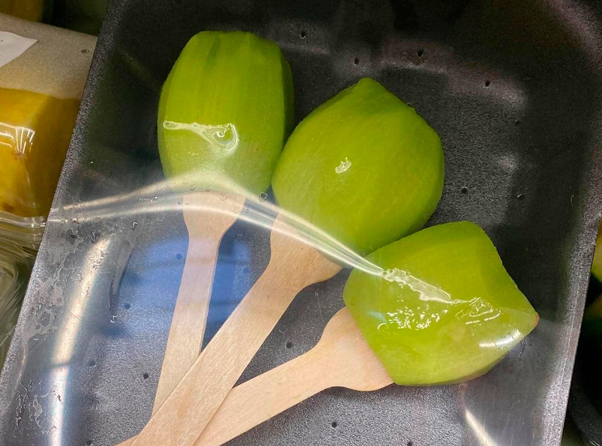 Kiwis pelados, la penúltima estupidez de la fruta envasada