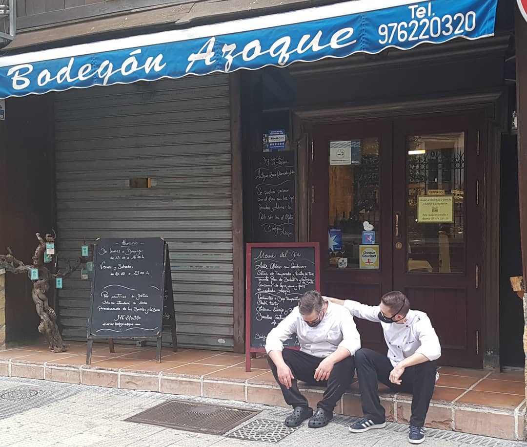 ¿Qué opinarán los hosteleros de esa gala de 150 personas con políticos y empresarios?