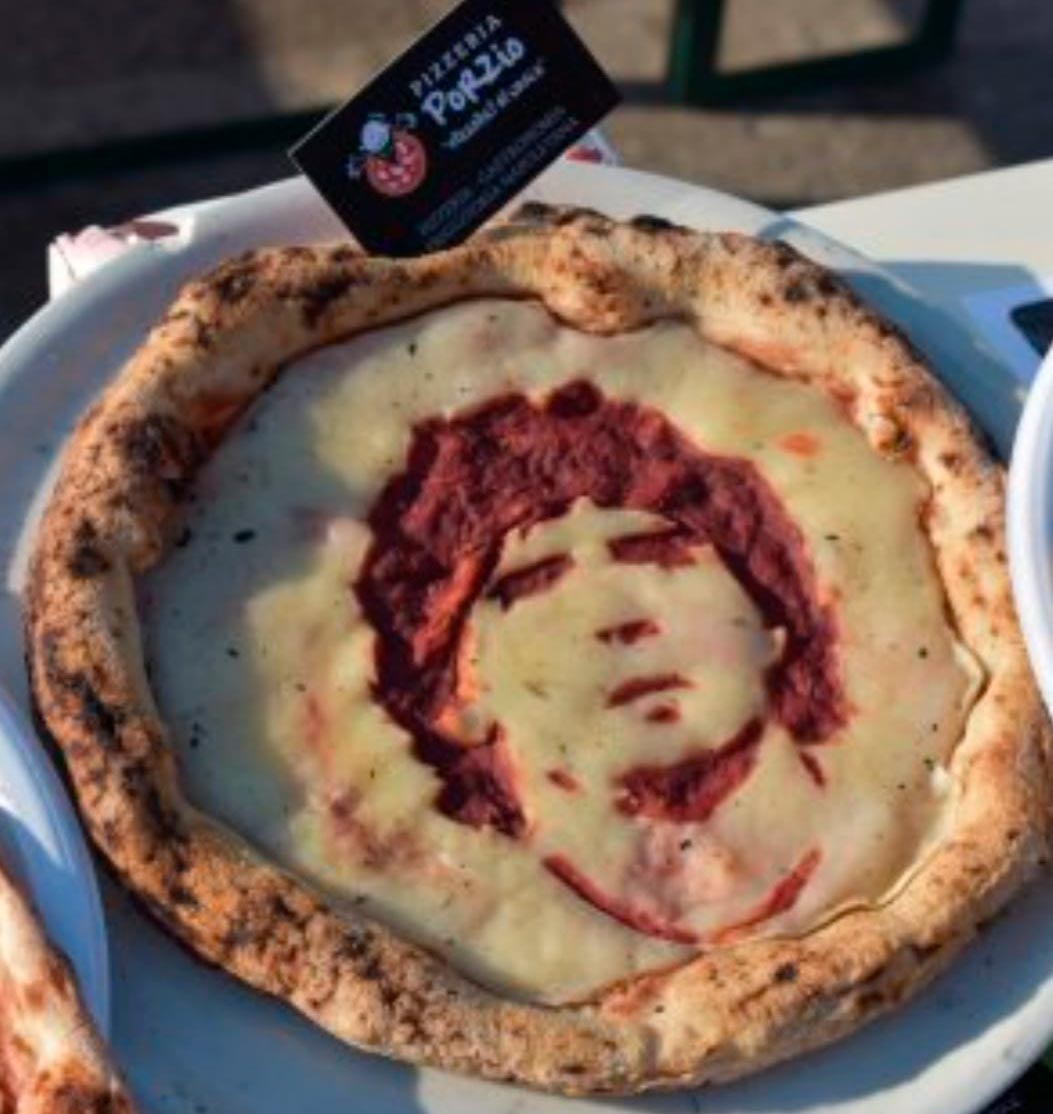 Maradona, la pizza de su primer sueldo y el restaurante que no le quisieron vender