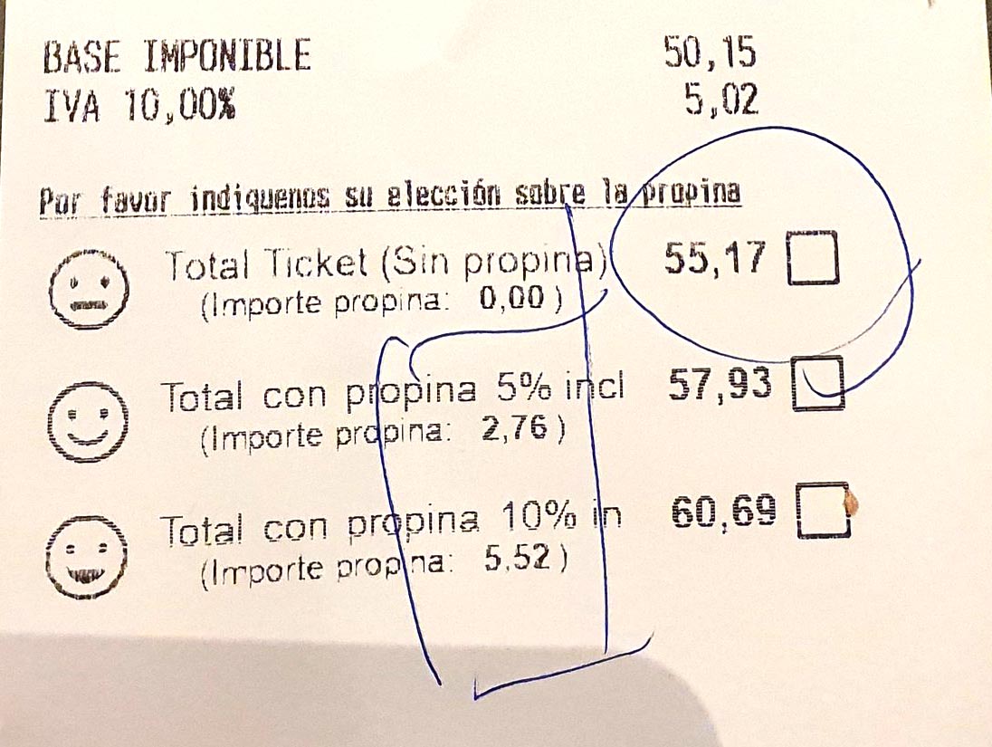 El restaurante que pide propina en el ticket (o cómo incomodar a tus