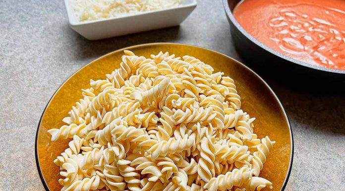 El truco viral para cocer la pasta en menos de dos minutos: ¿funciona?